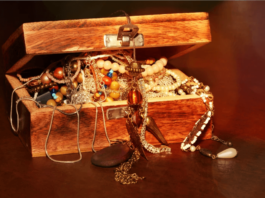 5 simple ways to organize jewellery